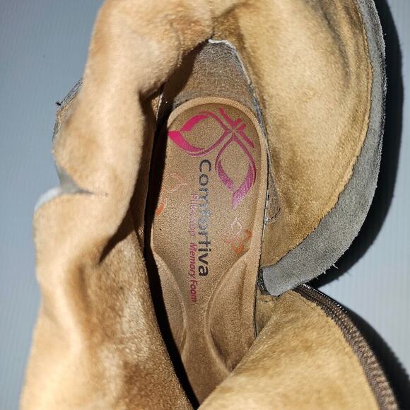 Comfortiva Barron Moto Boot Womens 10 Taupe Suede Leather Weatherproof Biker - Picture 11 of 16